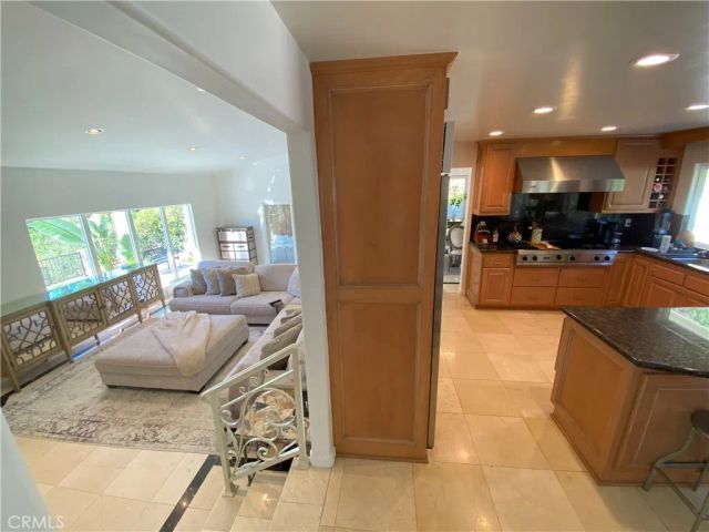 60 Upper Lake Road, Thousand Oaks, CA 91361