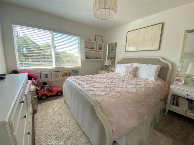 60 Upper Lake Road, Thousand Oaks, CA 91361