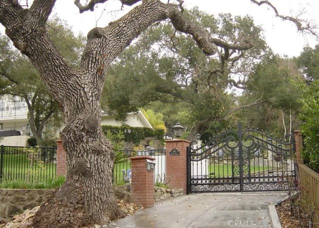 60 Upper Lake Road, Thousand Oaks, CA 91361