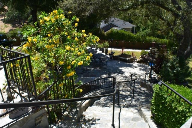 60 Upper Lake Road, Thousand Oaks, CA 91361