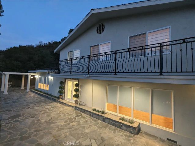 60 Upper Lake Road, Thousand Oaks, CA 91361