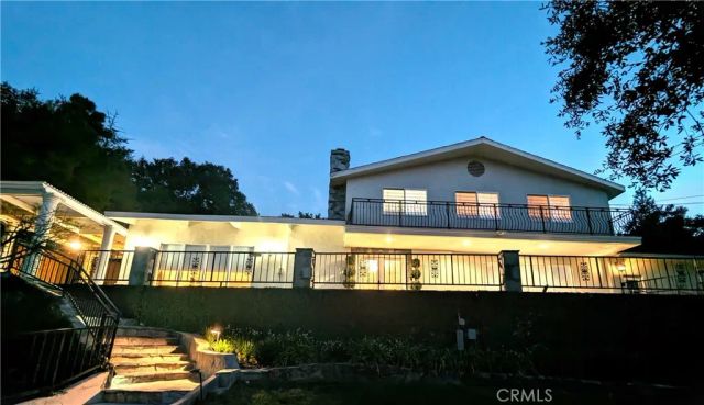 60 Upper Lake Road, Thousand Oaks, CA 91361