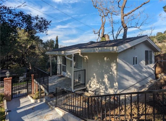 60 Upper Lake Road, Thousand Oaks, CA 91361