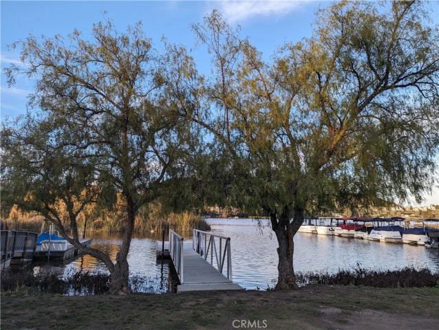 60 Upper Lake Road, Thousand Oaks, CA 91361