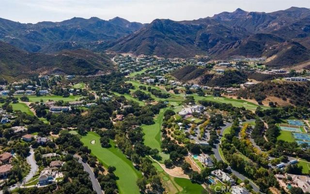 60 Upper Lake Road, Thousand Oaks, CA 91361