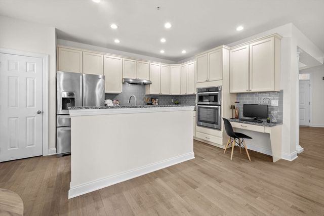 28 Simeon Howard Way 28, Westborough, MA 01581