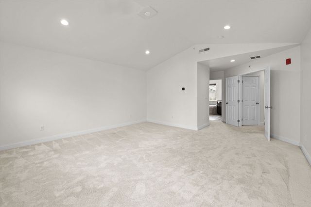 28 Simeon Howard Way 28, Westborough, MA 01581