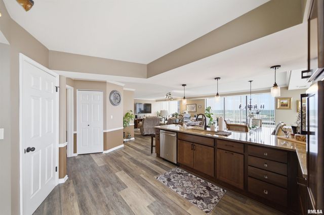 125 SW JEFFERSON Street W18A, Peoria, IL 61602