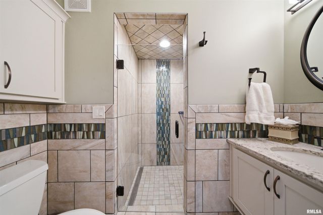 125 SW JEFFERSON Street W18A, Peoria, IL 61602