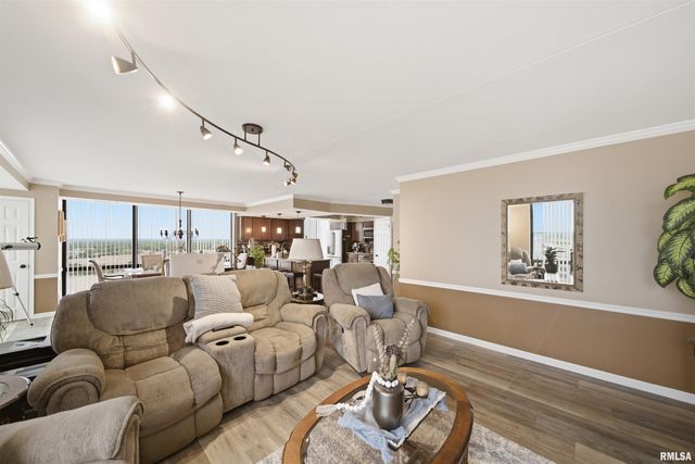 125 SW JEFFERSON Street W18A, Peoria, IL 61602