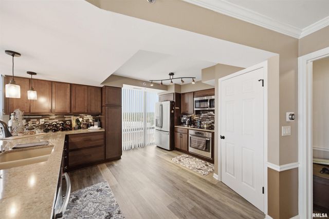 125 SW JEFFERSON Street W18A, Peoria, IL 61602