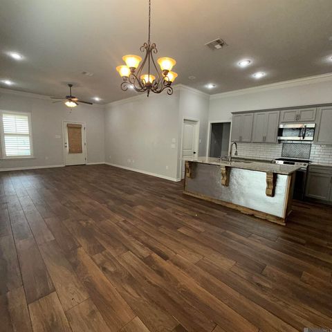 38461 Brown Rd, Prairieville, LA 70769