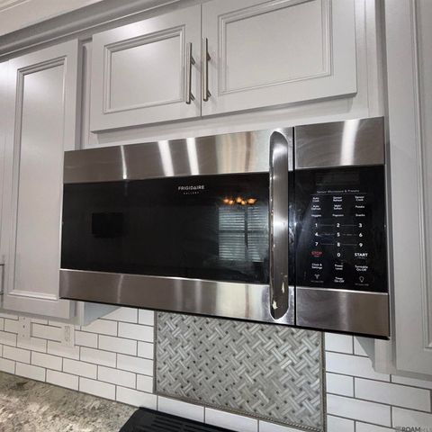 38461 Brown Rd, Prairieville, LA 70769