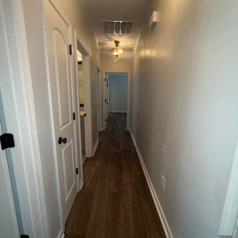 38461 Brown Rd, Prairieville, LA 70769