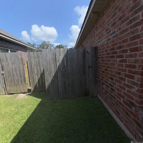 38461 Brown Rd, Prairieville, LA 70769