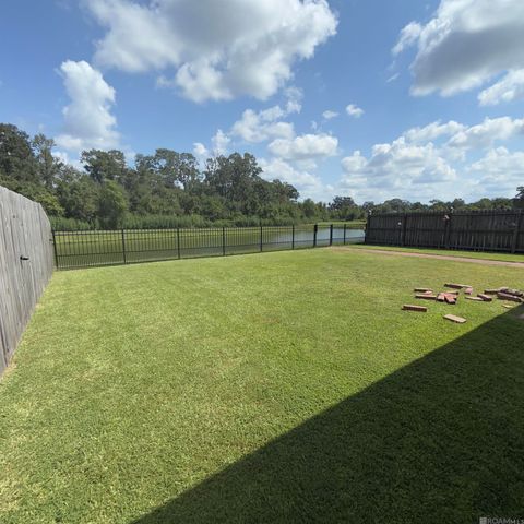 38461 Brown Rd, Prairieville, LA 70769