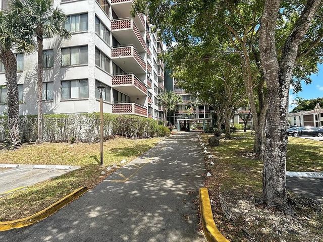 4222 Inverrary Blvd 4105, Lauderhill, FL 33319