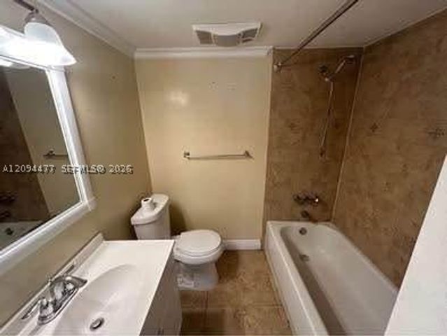 4222 Inverrary Blvd 4105, Lauderhill, FL 33319