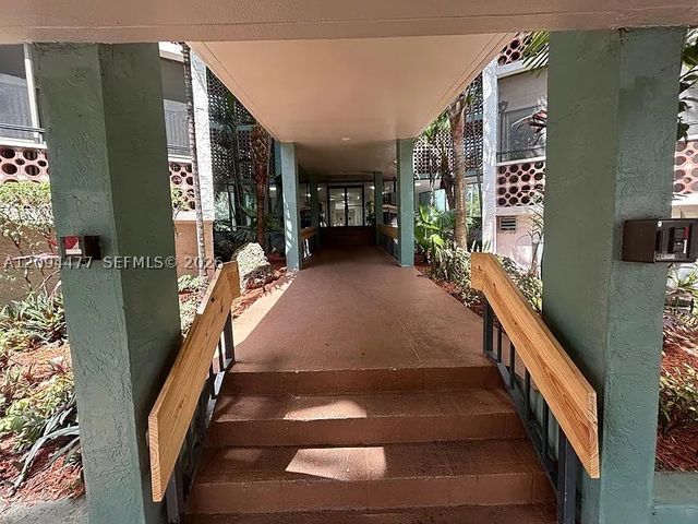 4222 Inverrary Blvd 4105, Lauderhill, FL 33319