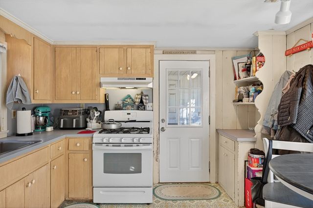 933-935 West Yarmouth Rd, Yarmouth, MA 02675