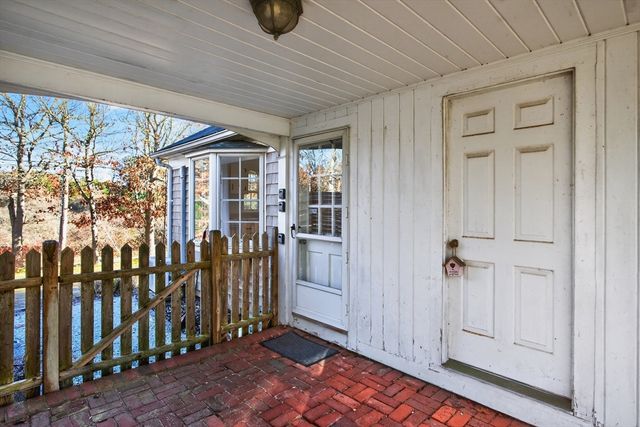 933-935 West Yarmouth Rd, Yarmouth, MA 02675