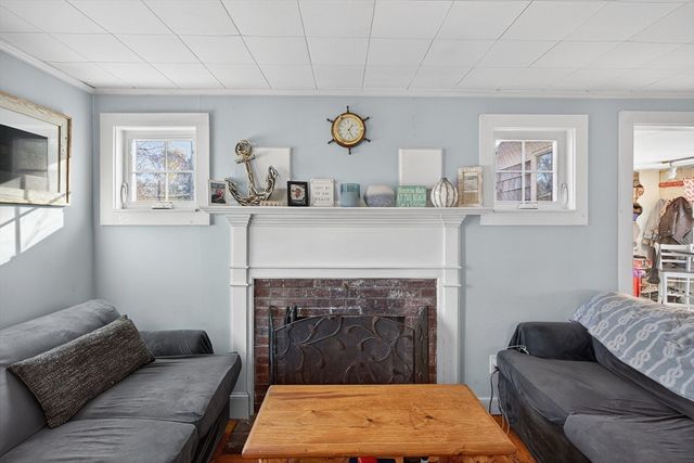 933-935 West Yarmouth Rd, Yarmouth, MA 02675