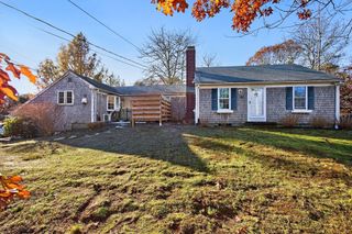 933-935 West Yarmouth Rd, Yarmouth, MA 02675