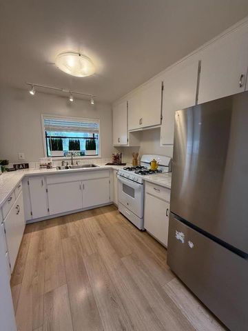 460 Rodriguez Street, Santa Cruz, CA 95062