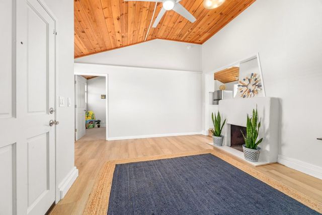 460 Rodriguez Street, Santa Cruz, CA 95062