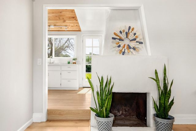 460 Rodriguez Street, Santa Cruz, CA 95062
