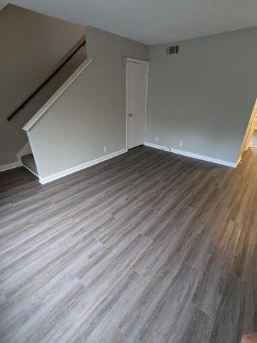 813 Holder Ct, Nashville, TN 37217