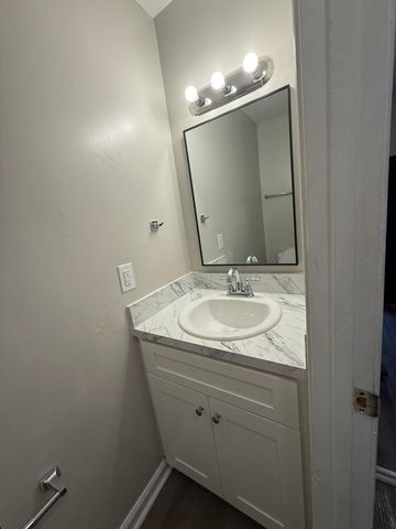 813 Holder Ct, Nashville, TN 37217