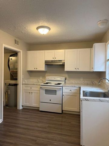 813 Holder Ct, Nashville, TN 37217