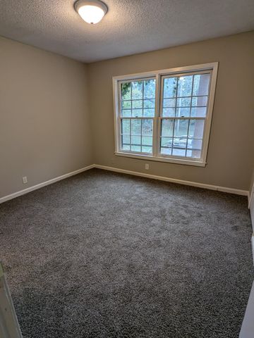 813 Holder Ct, Nashville, TN 37217