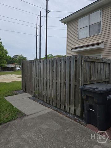 9826 Whitefield Avenue B, Savannah, GA 31406