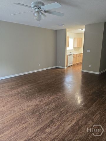 9826 Whitefield Avenue B, Savannah, GA 31406