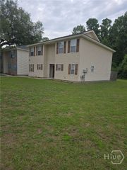 9826 Whitefield Avenue B, Savannah, GA 31406