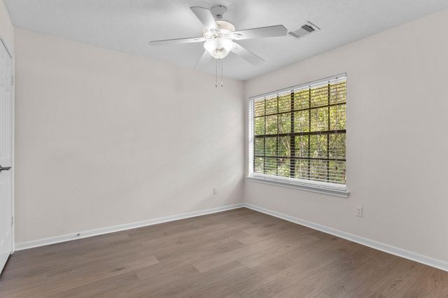 35 Amber Sky Place, The Woodlands, TX 77381