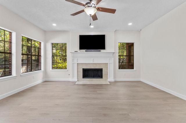 35 Amber Sky Place, The Woodlands, TX 77381