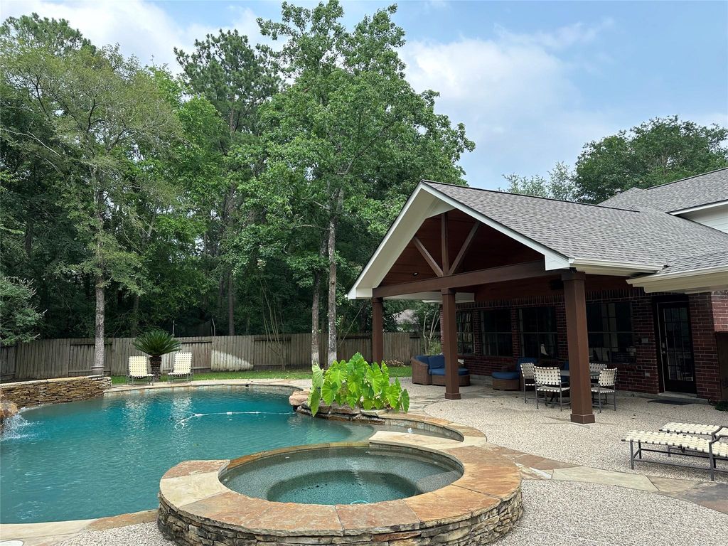 35 Amber Sky Place, The Woodlands, TX 77381