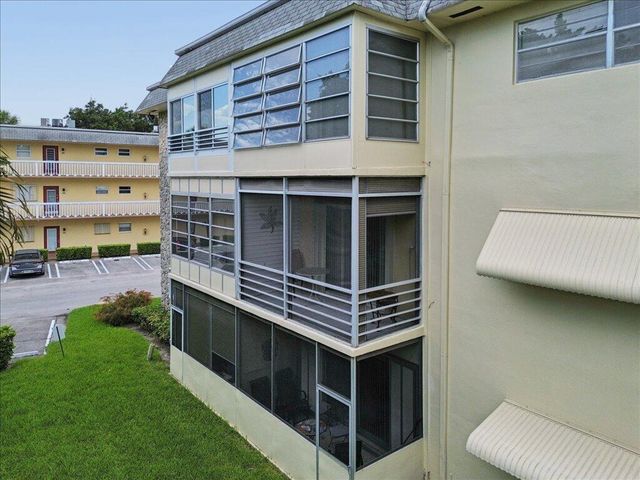 4321 NW 16TH Street C202, Lauderhill, FL 33313
