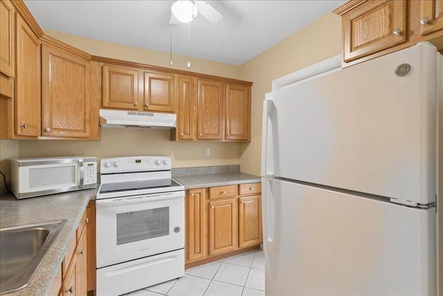 4321 NW 16TH Street C202, Lauderhill, FL 33313
