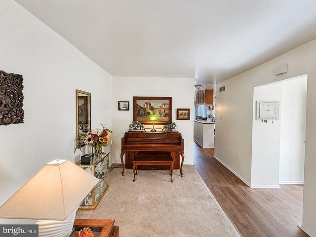 15129 KOVATS DR, Philadelphia, PA 19116
