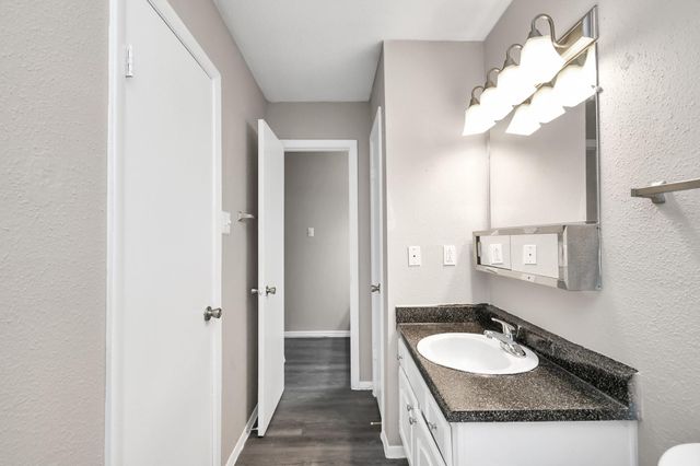 7700 W Airport Boulevard 1206, Houston, TX 77071