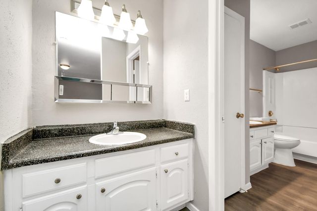 7700 W Airport Boulevard 1206, Houston, TX 77071