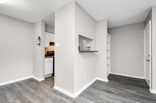 7700 W Airport Boulevard 1206, Houston, TX 77071