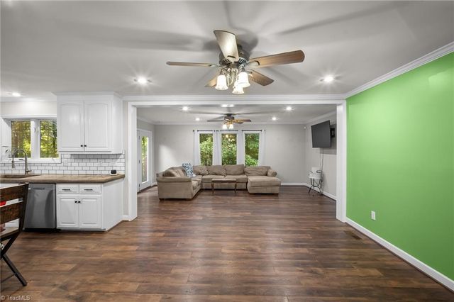 1885 Helmstetler Road, Lexington, NC 27295
