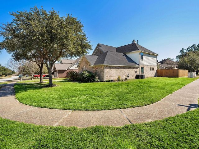 9023 Cedar Run Falls, Tomball, TX 77375