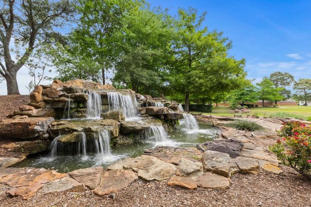9023 Cedar Run Falls, Tomball, TX 77375