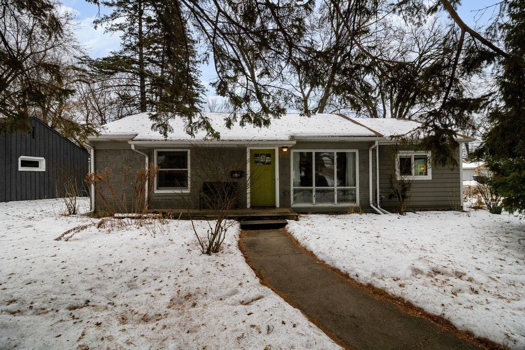 3305 Arthur Street NE, Minneapolis, MN 55418